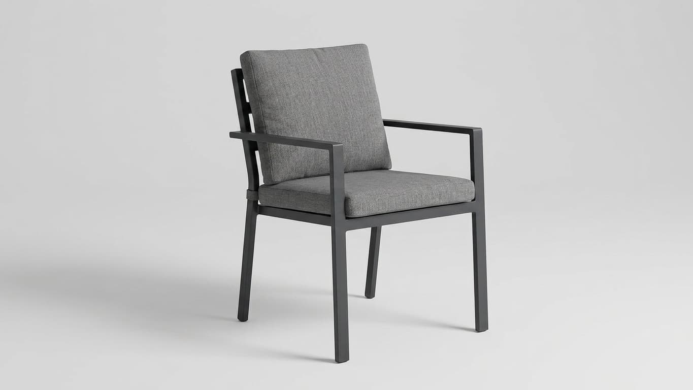Fauteuil de terrasse en acier peint gris avec coussins