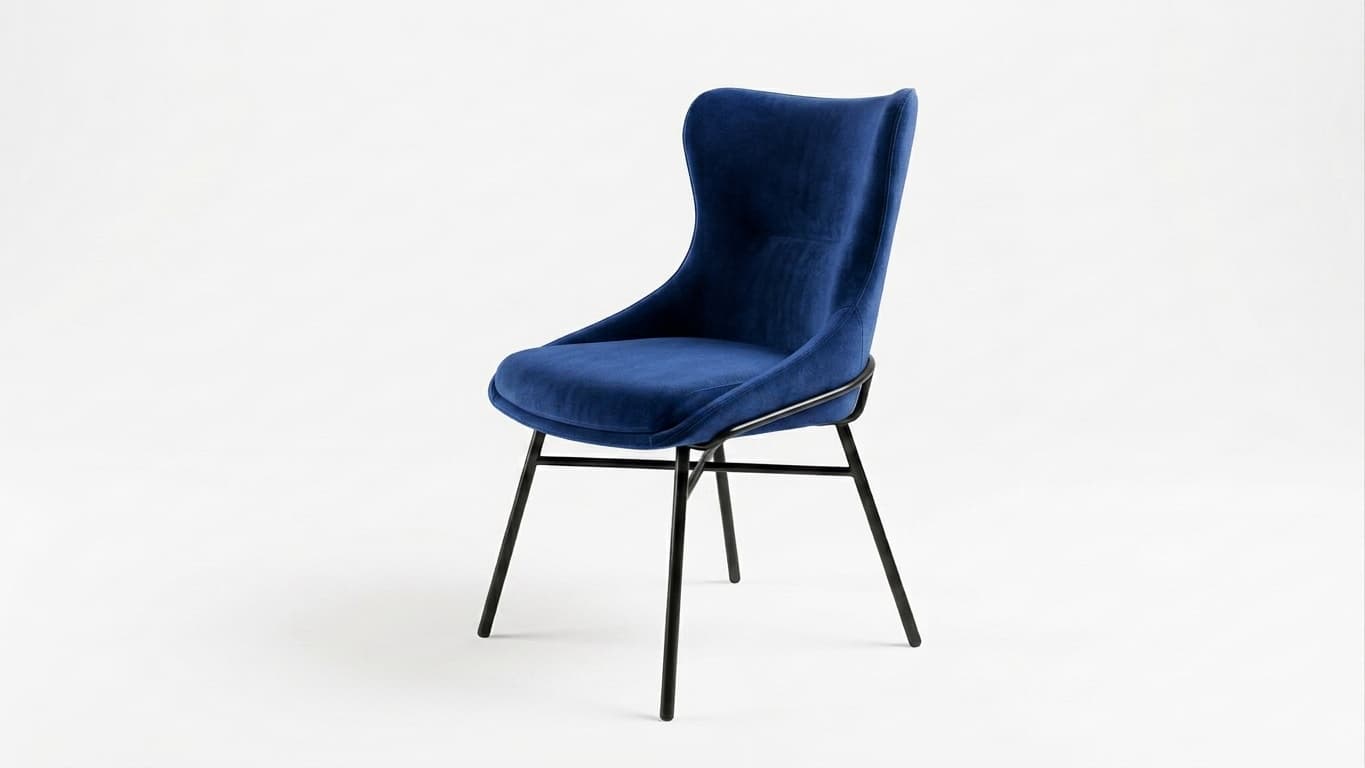 Chaise en velours bleu roi sur piétement acier noir